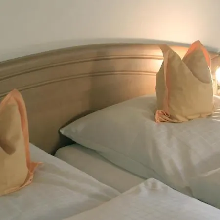 Gastehaus Schlagbauer Guest house *